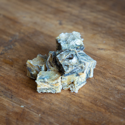 Fish Skin Cubes – Crunchy Omega-3 Treats for Dogs