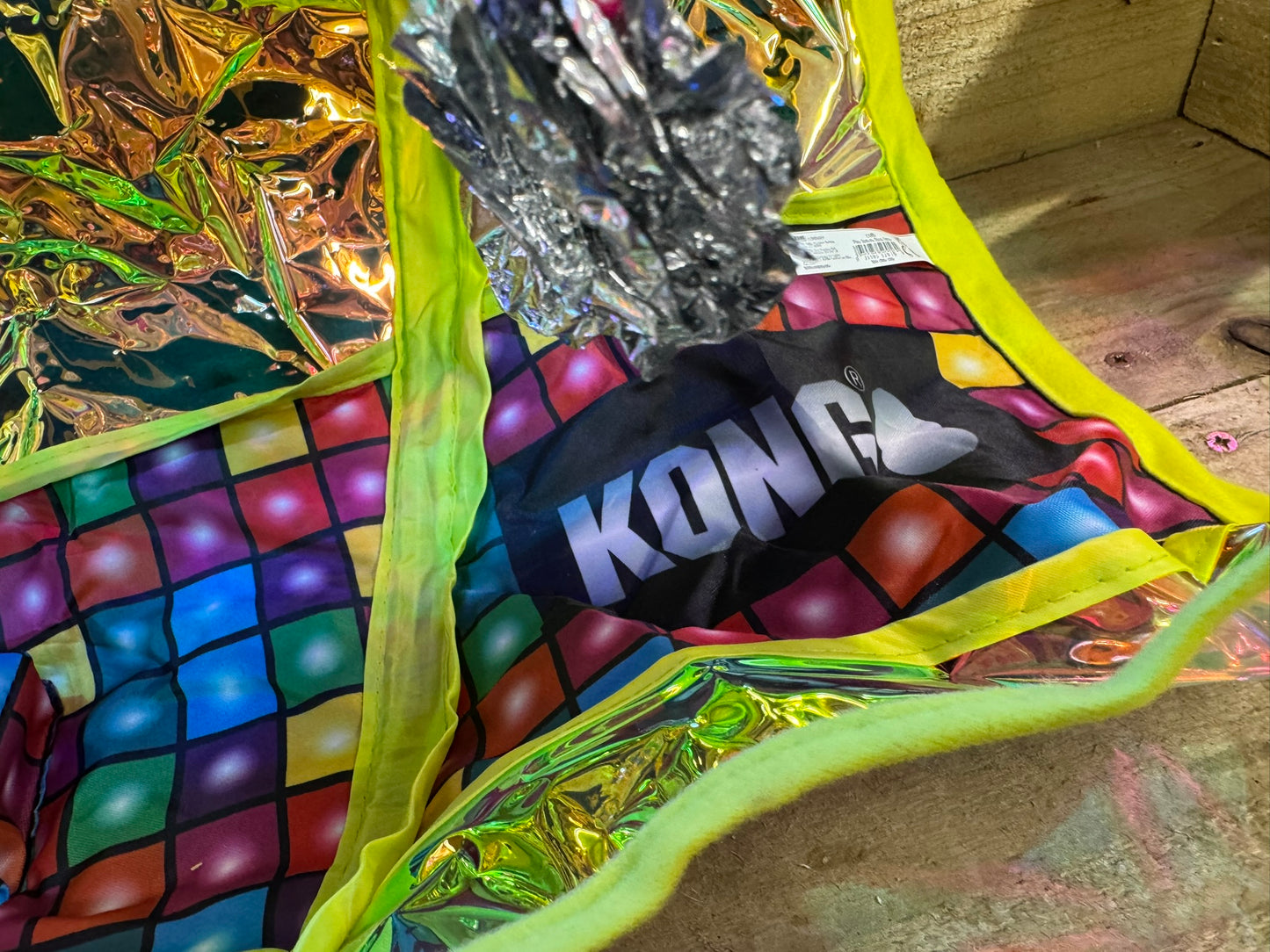 Kong Playspace Rave Cave Cat